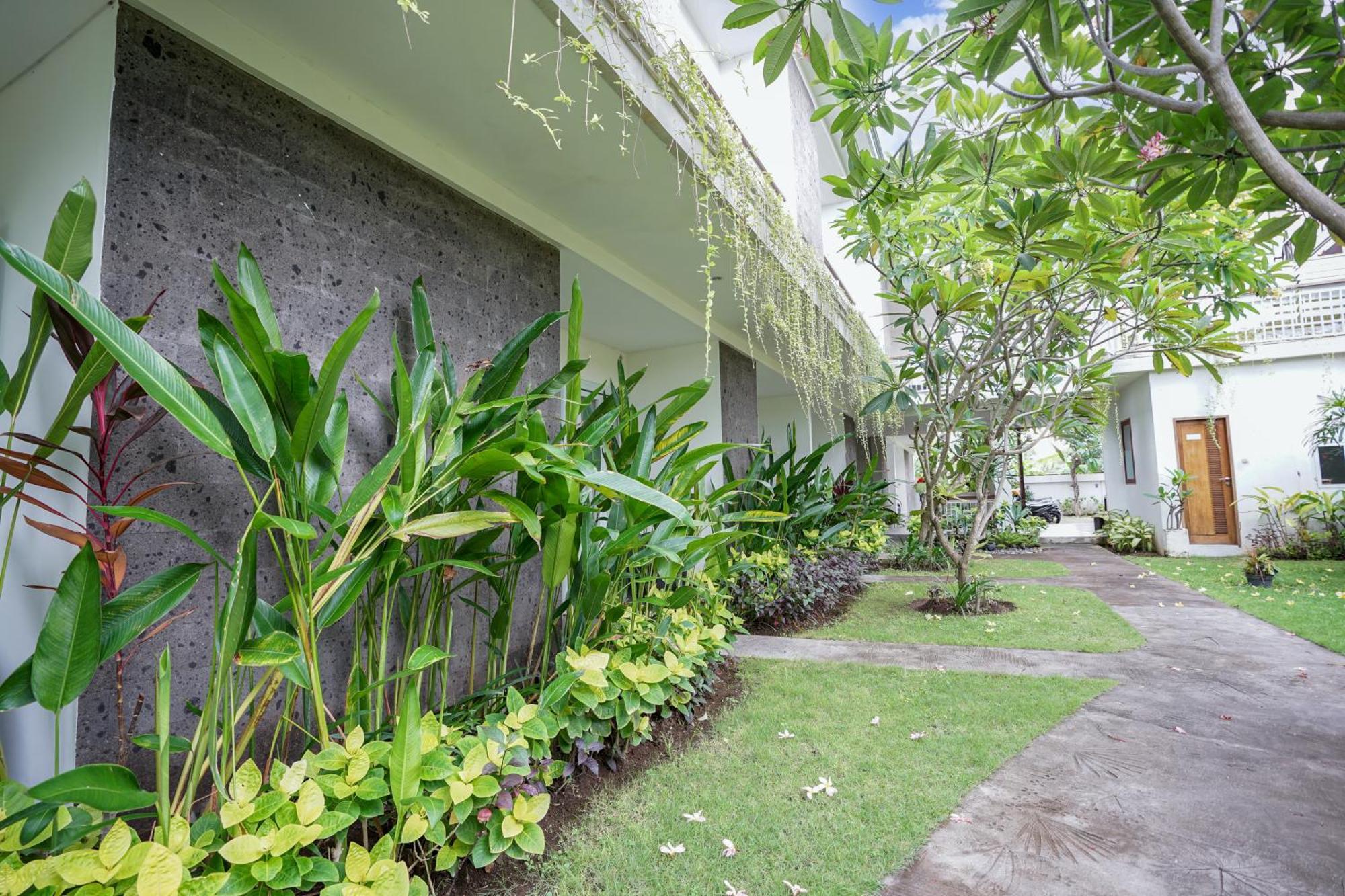 Harmony Beach Suite Seminyak  Exterior photo